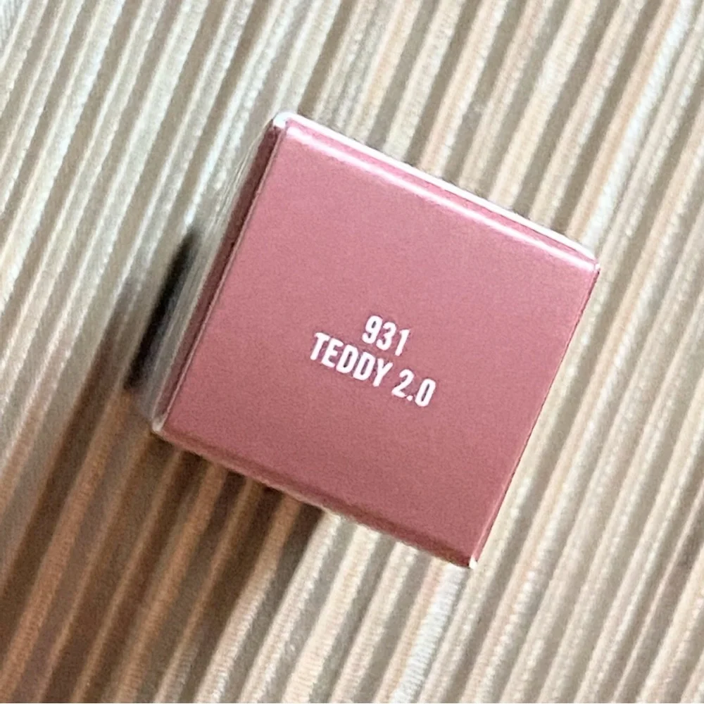 Mac Powder Kiss Lipstick 931 Teddy 2.0 full size 3g